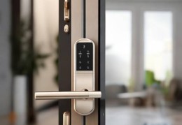 鹿峰智能锁热线咨询中心传授㊣智能锁锁体通用型：安全守护家的首选